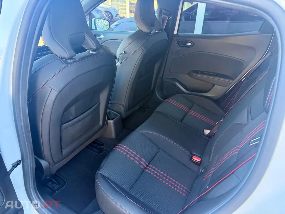 Renault Clio 1.0 TCe RS Line