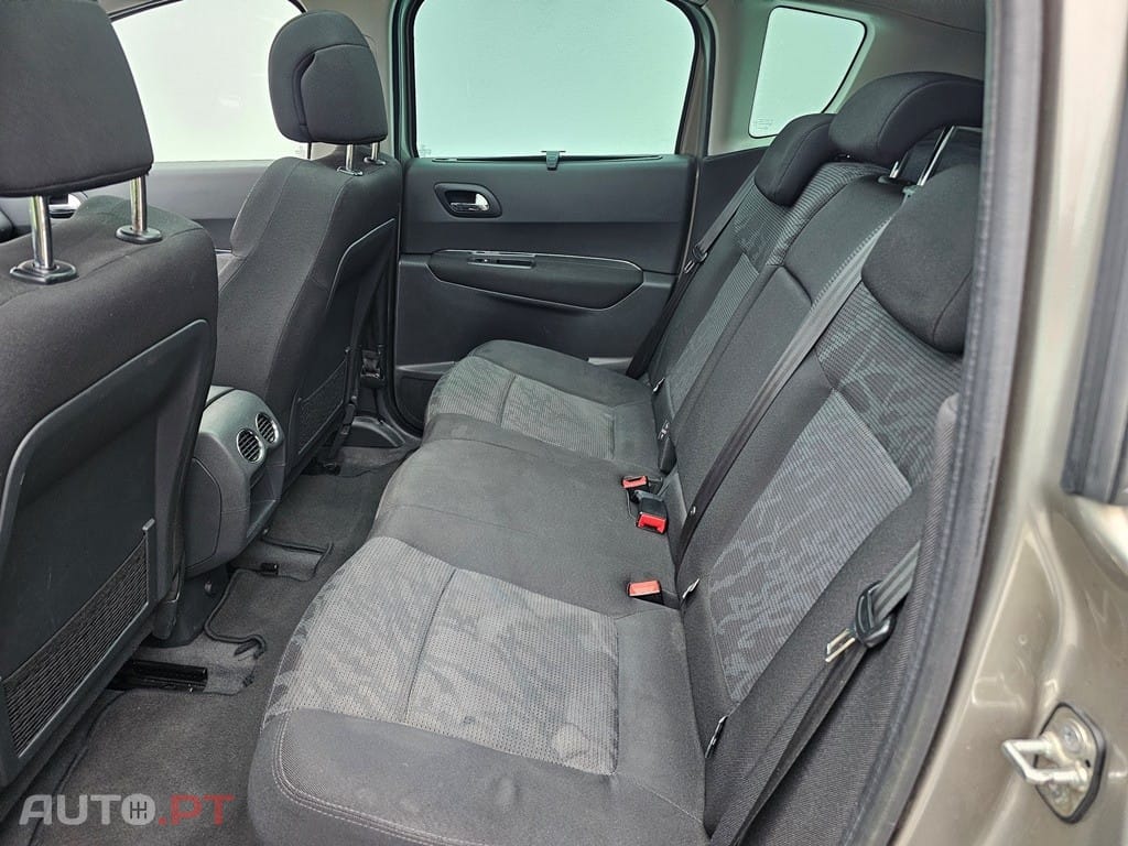 Peugeot 3008 1.6 HDi Premium