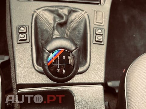 BMW 318 IS