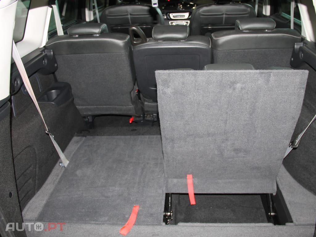 Renault Scénic 1.6 dCi B.Edition — fotografia 9