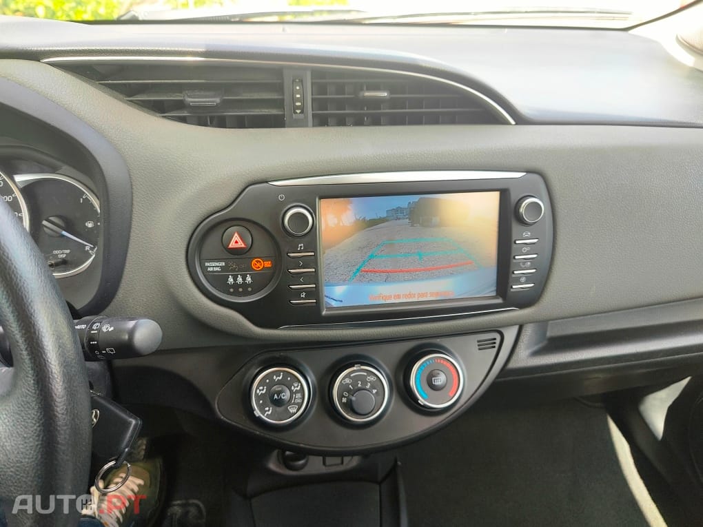 Toyota Yaris VVT-i 1.0Confort plus / 165€ mês