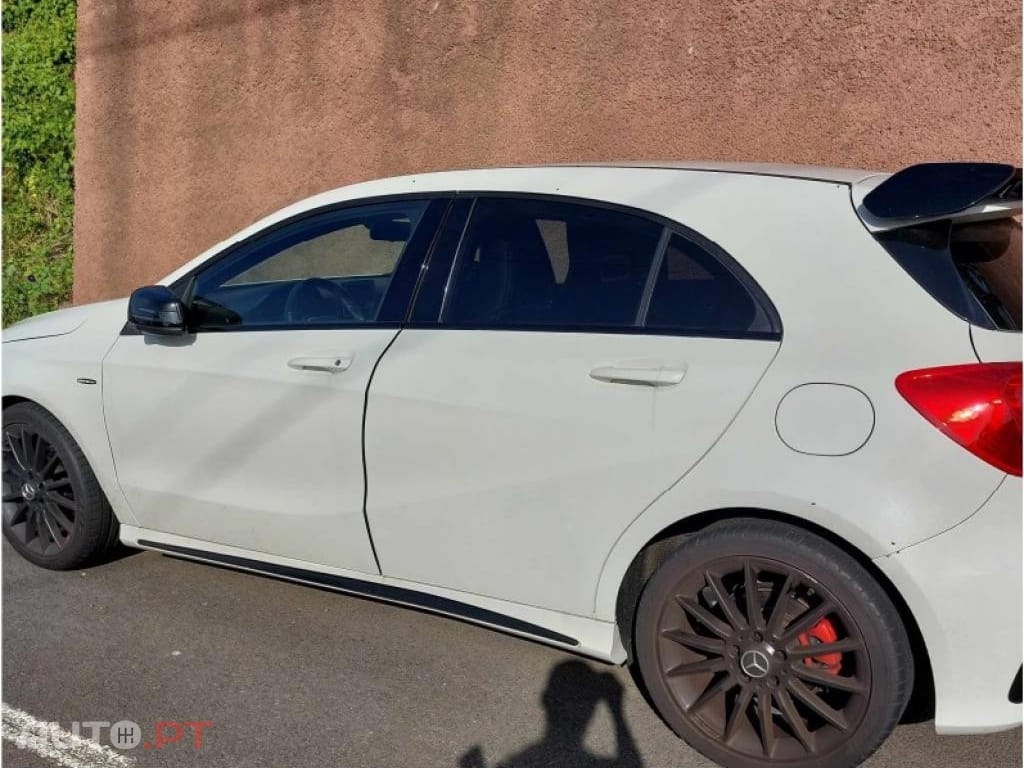 Mercedes-Benz A 180 d AMG Line