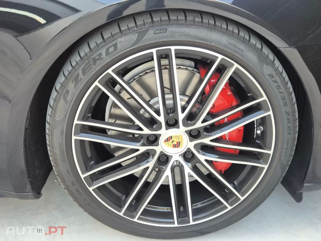 Porsche Panamera 4 E-Hybrid
