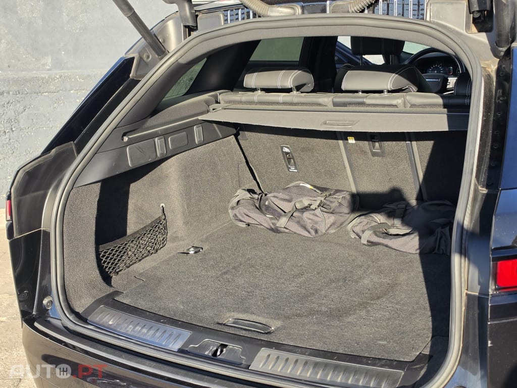 Land Rover Range Rover 2.0 P400e AWD R-Dynamic S