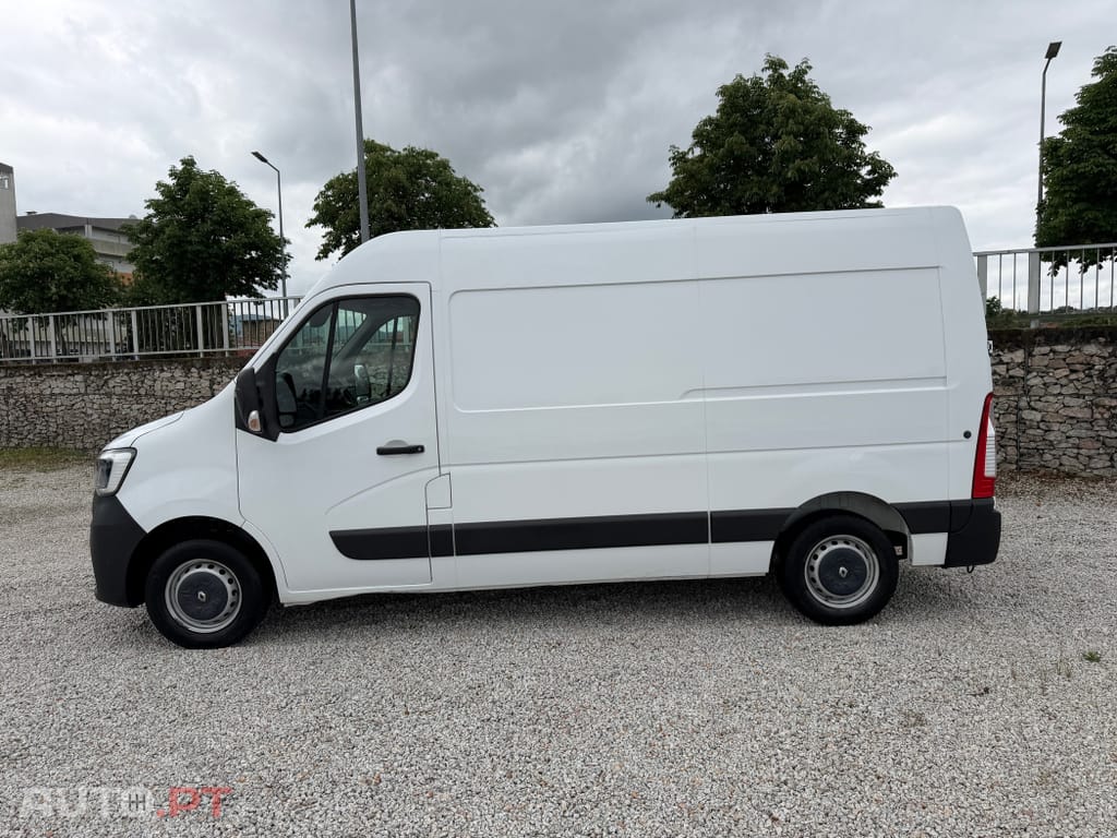 Renault Master 2.3 dCi L2H2 3.3T SS