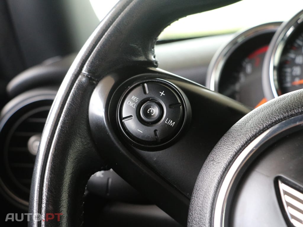 MINI Cooper Cooper S