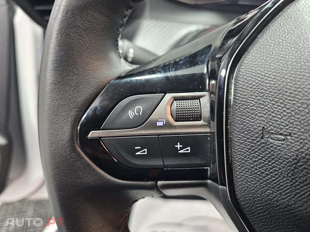 Peugeot 208 1.2 PureTech Active Pack