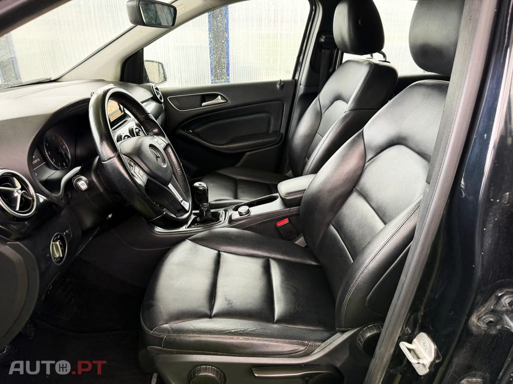 Mercedes-Benz B 180 Bluefficiency