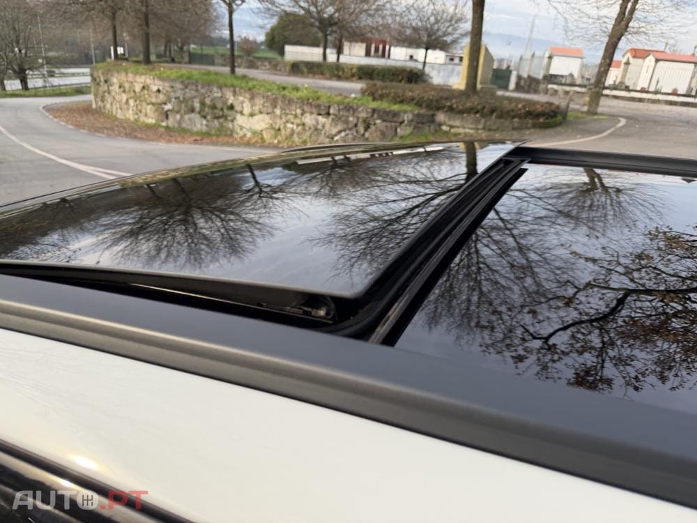 Mercedes-Benz C 300 e 9G-TRONIC AMG Line