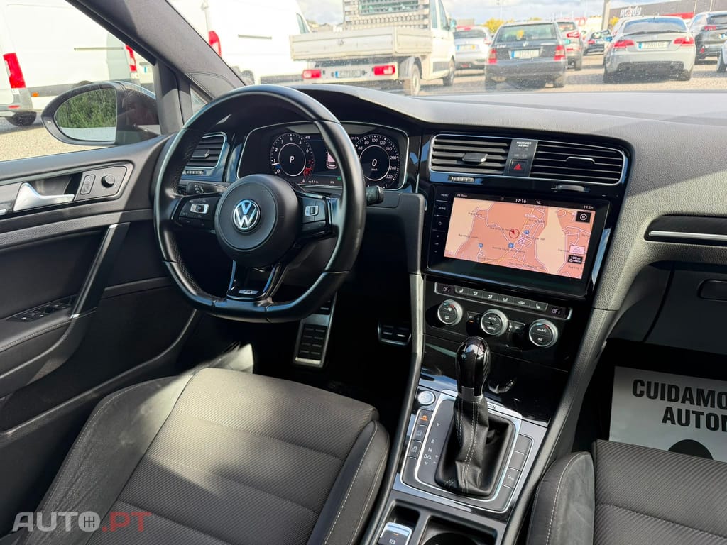 Volkswagen Golf R 4Motion (BlueMotion ) DSG