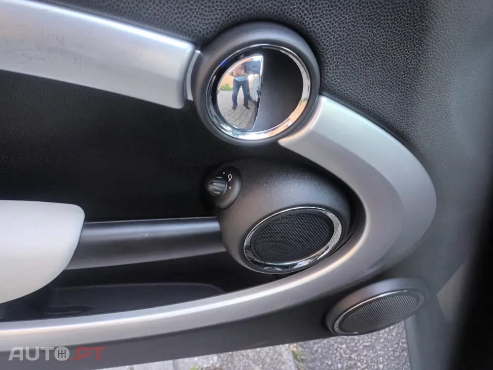 MINI Cooper Cooper D