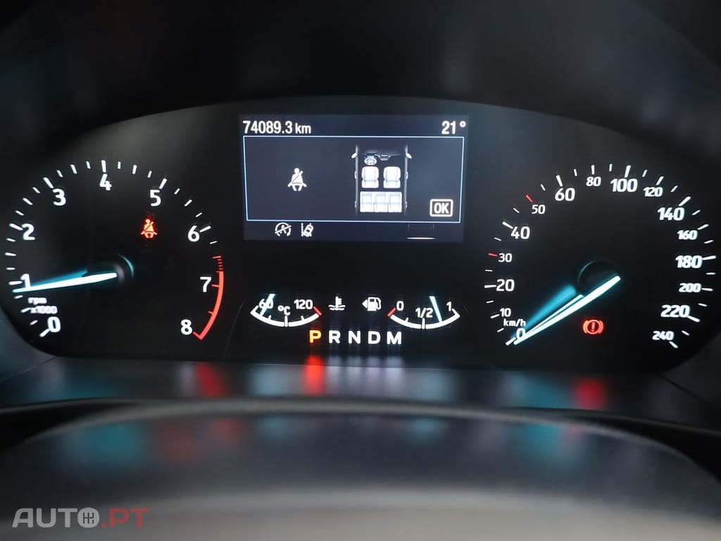Ford Focus 1.0 EcoBoost MHEV ST-Line Aut — fotografia 16
