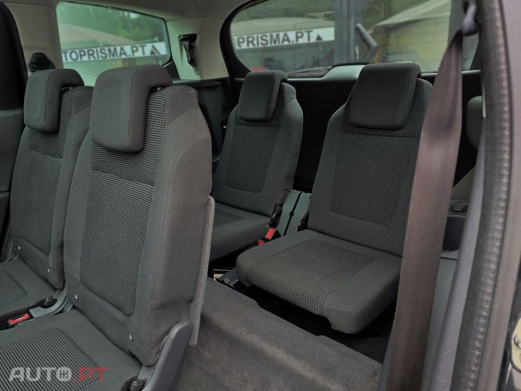 Peugeot 5008 1.6 E-HDi 7L Allure J17 CMP6