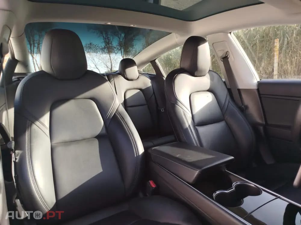 Tesla Model 3 Tração Traseira