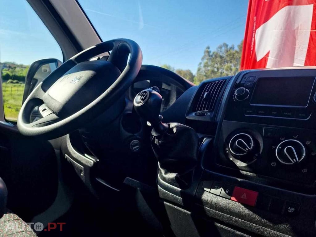 Peugeot Boxer 2.2 L2H1 Premium