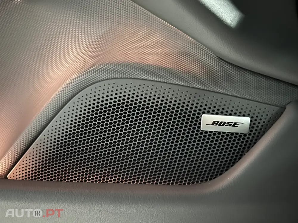 Porsche Taycan Outro