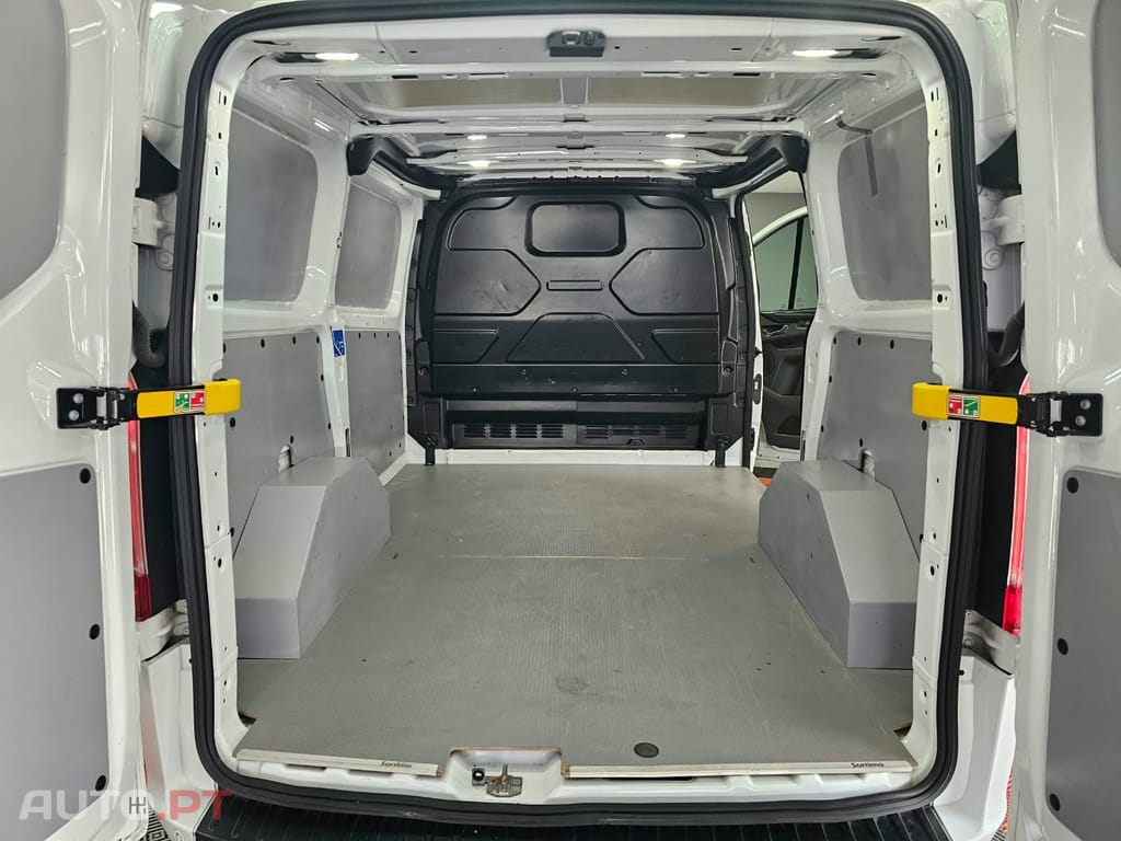 Ford Transit Custom L2H1 2.0 Trend