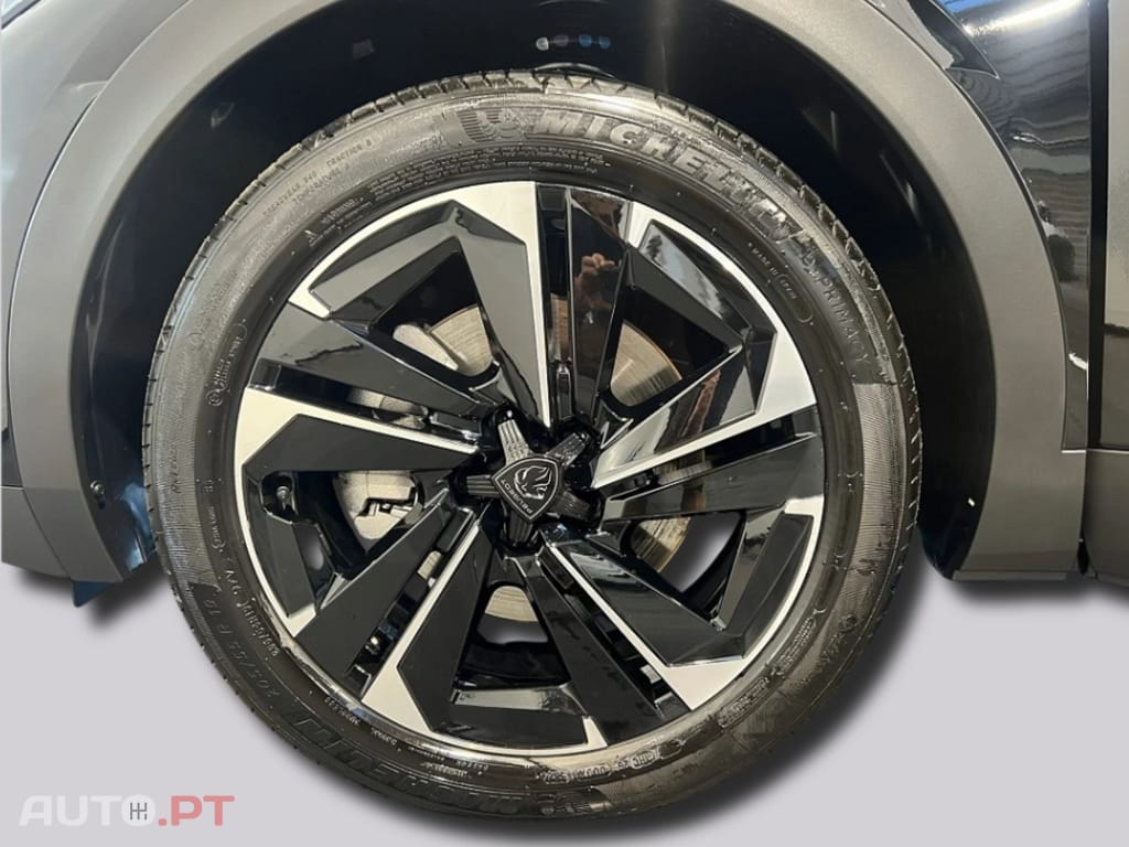 Peugeot 408 Allure e-EAT8 