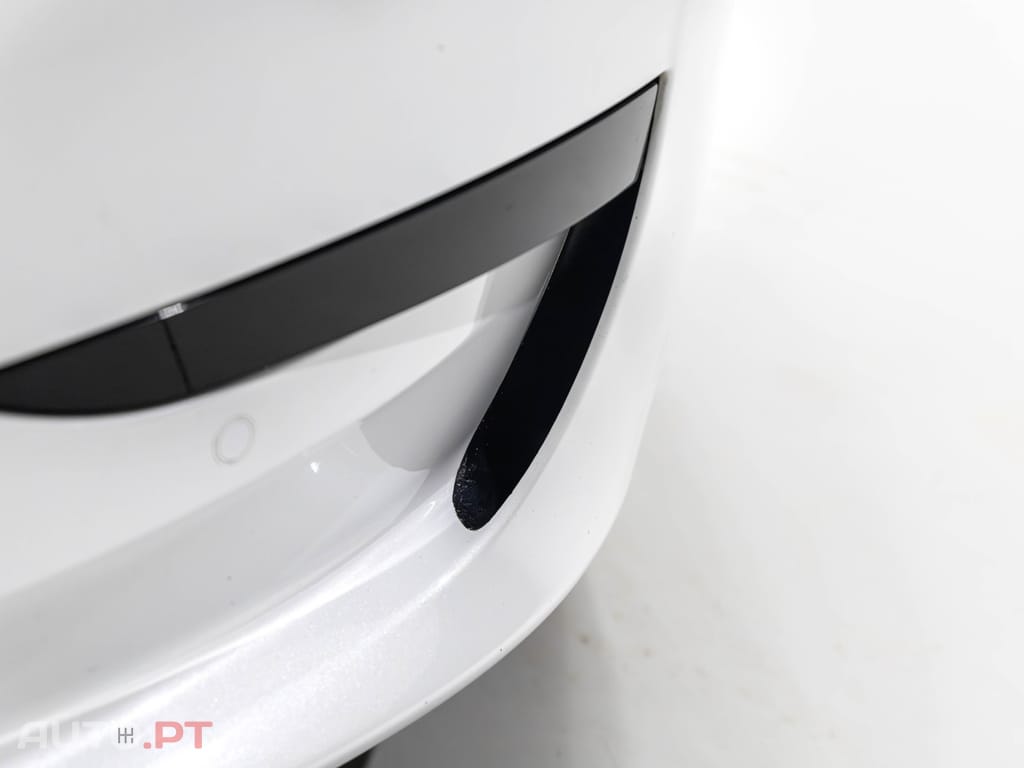 Tesla Model 3 Standard Range Plus RWD