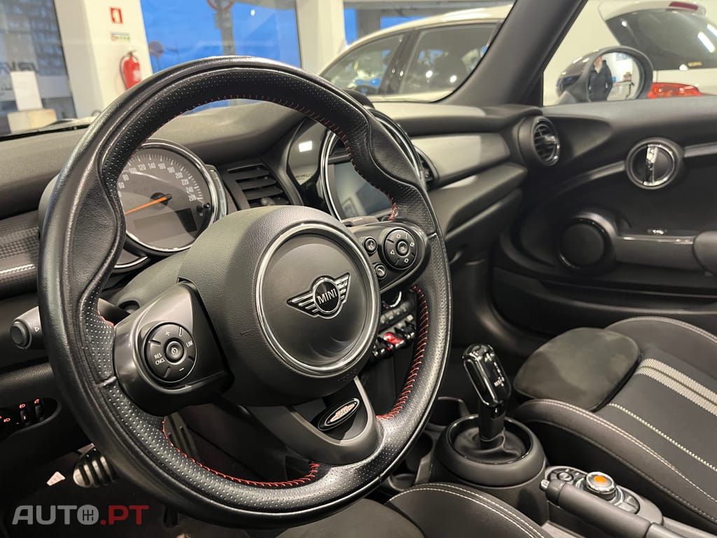 MINI Cabrio Cooper Premium Extra JCW Auto