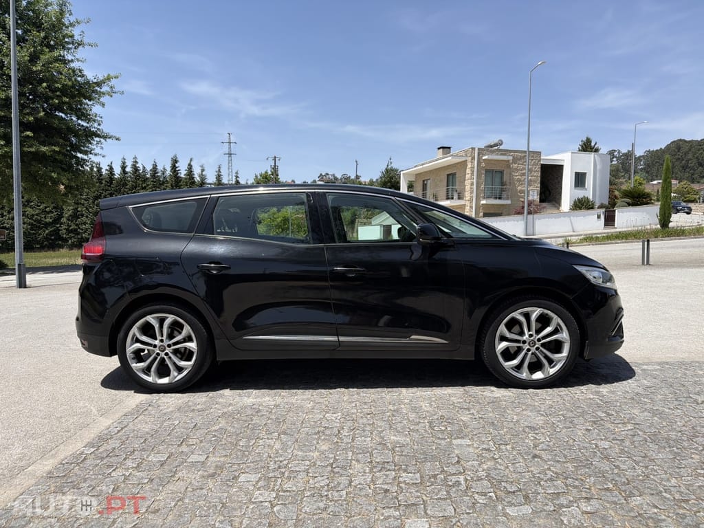 Renault Scénic dCi 110 EDC Dynamique