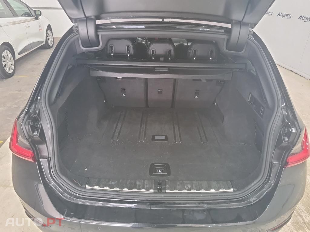 BMW 320 d Touring Auto