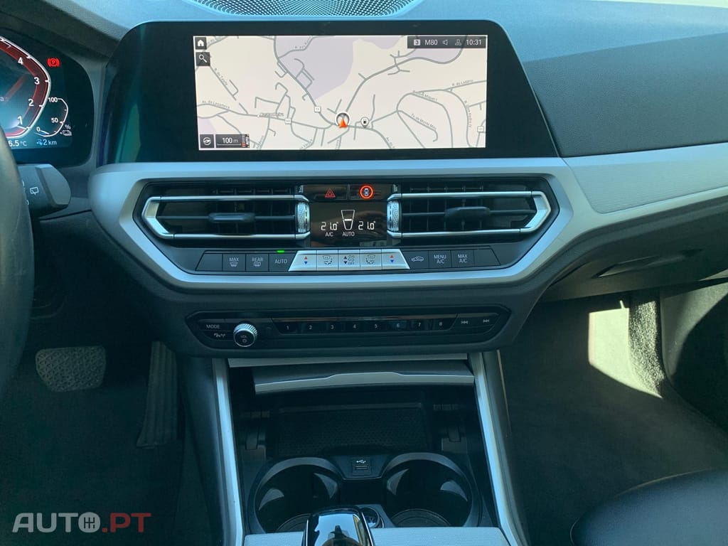 BMW 330 e Touring Line Luxury Auto