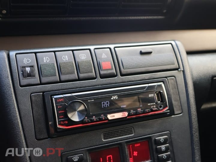 Audi A4 Avant 1.9 TDI Attraction