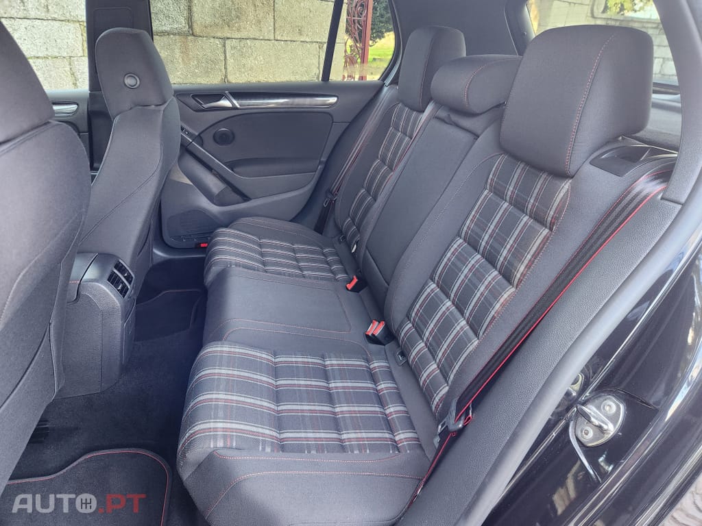 Volkswagen Golf 2.0 GTI Edition 35