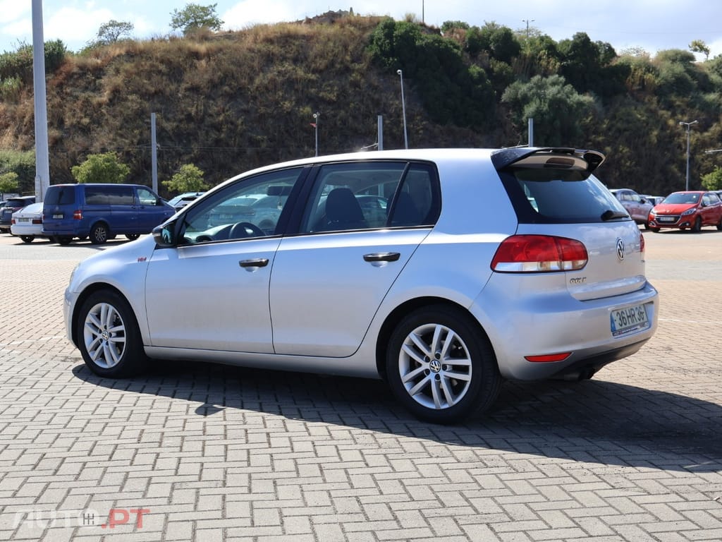Volkswagen Golf 2.0 TDi Confortline