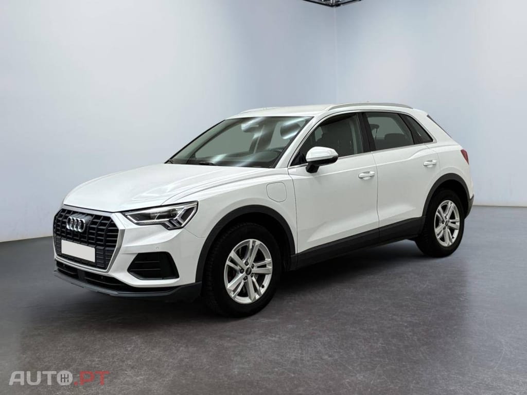 Audi Q3 45 TFSIe S tronic