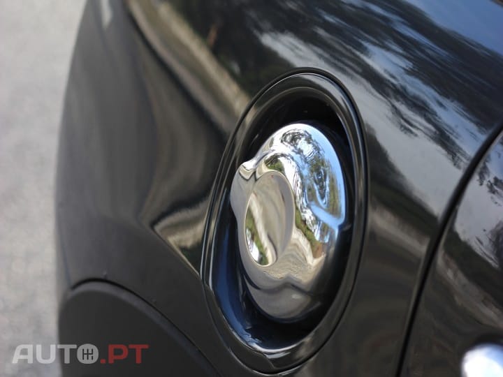 MINI Cooper Cooper SD Auto Desportiva