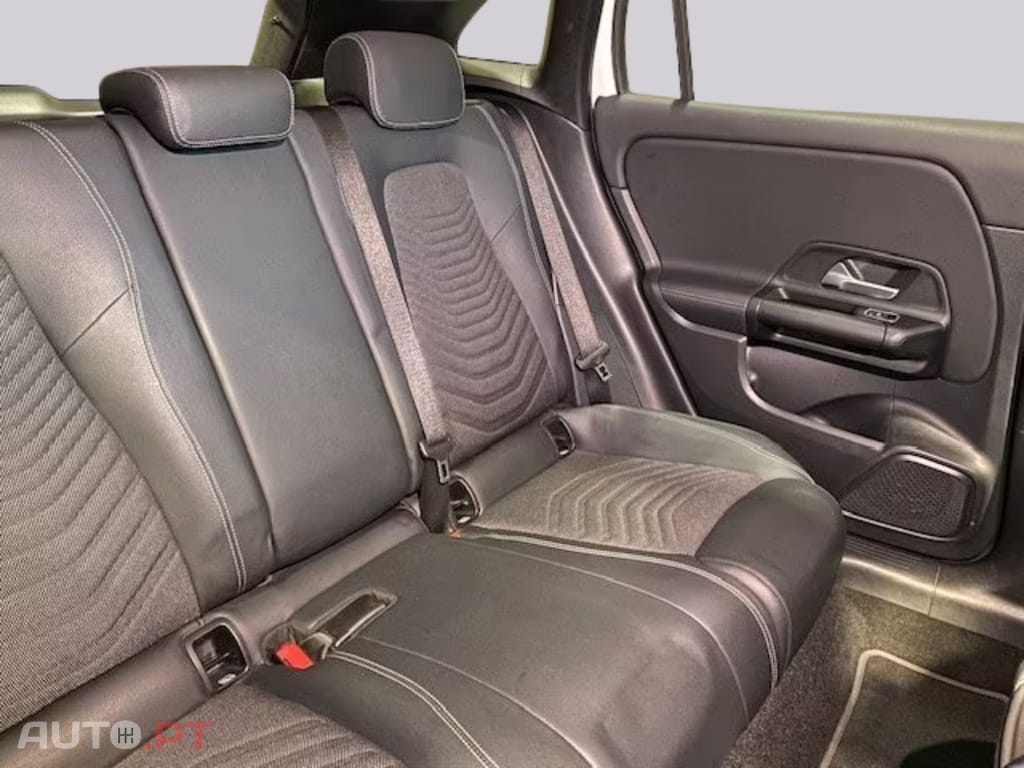Mercedes-Benz GLA 250 I.V.A DEDUTIVEL e Style