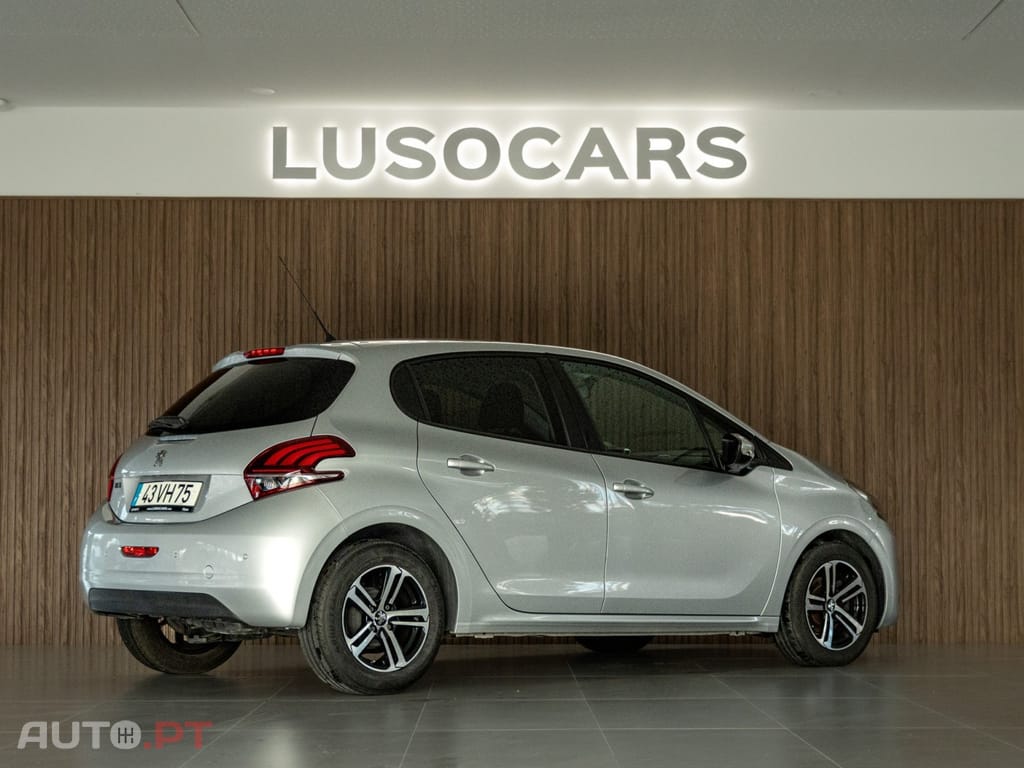 Peugeot 208 1.6 BlueHDi Style