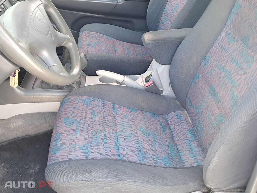 Mitsubishi Pajero Sport 2.5 TD GLS