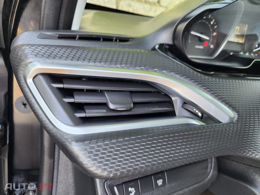 Peugeot 208 1.5 BlueHDi Signature