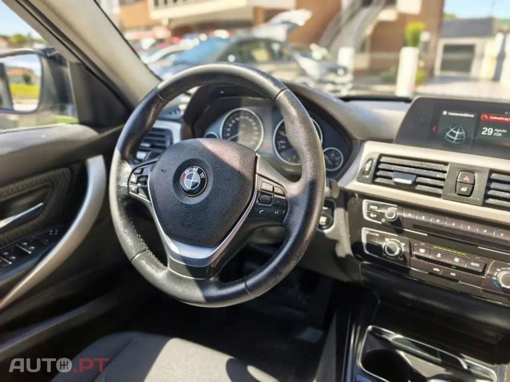 BMW 318 i Sport Line