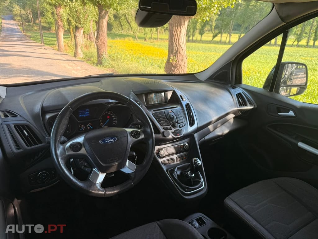 Ford Tourneo Grand 1.6 TDCi Titanium