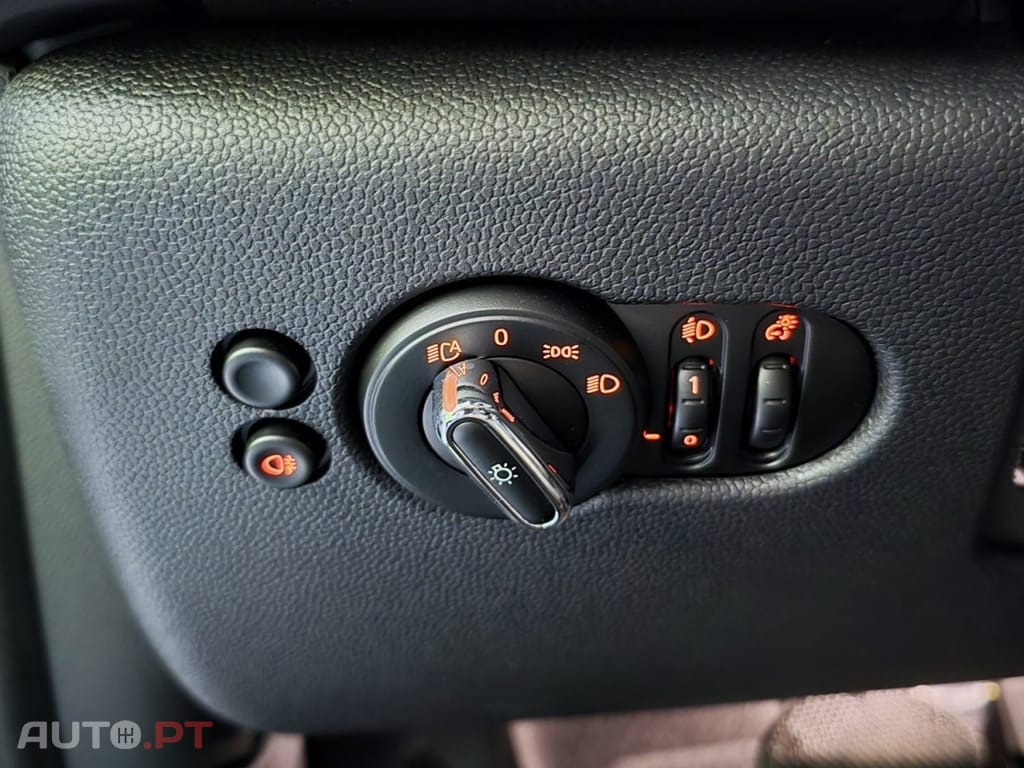 MINI Cooper Cooper SE