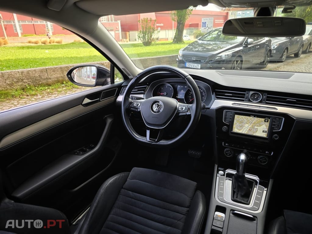 Volkswagen Passat Variant 2.0 TDi Highline DSG