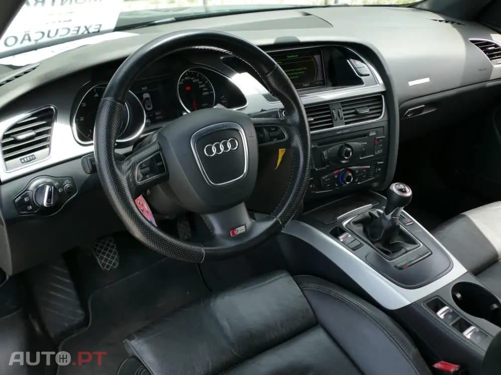 Audi A5 2.0 TDi S-line
