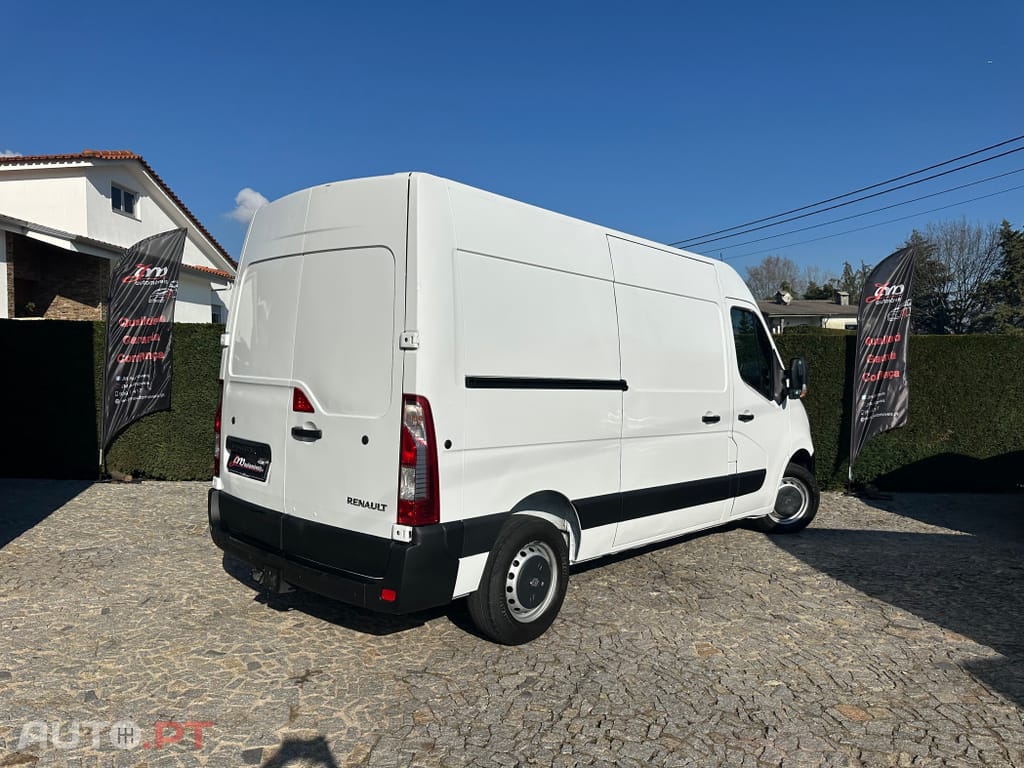 Renault Master 2.3 dCi L2H2 3.5T
