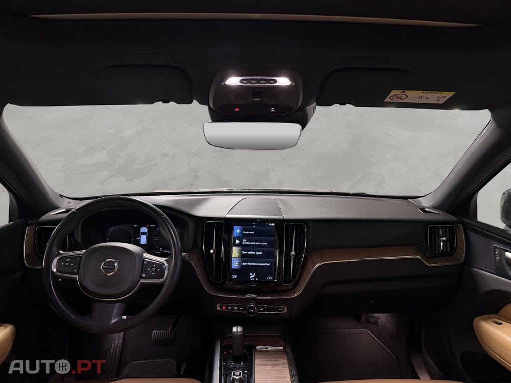 Volvo XC60 2.0 T8 PHEV Momentum AWD