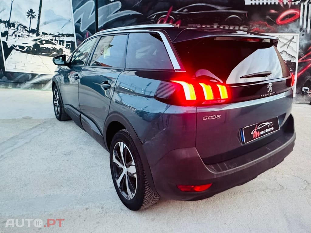 Peugeot 5008 1.5 BlueHDi Crossway