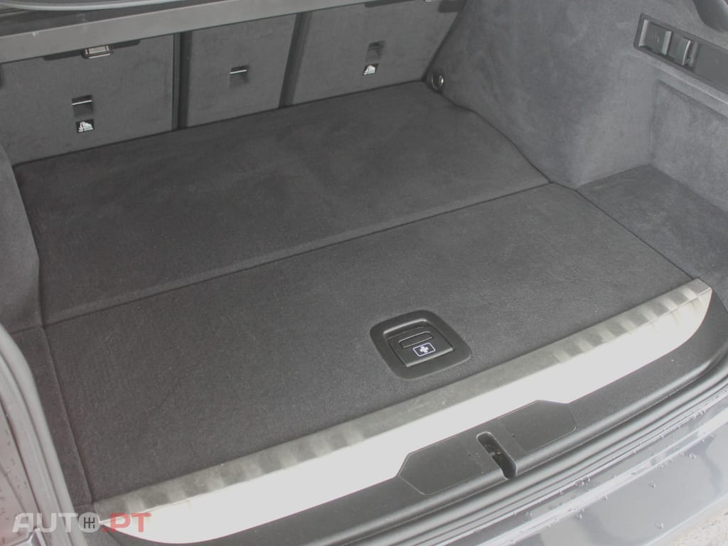 BMW 320 e Corporate Edition Auto
