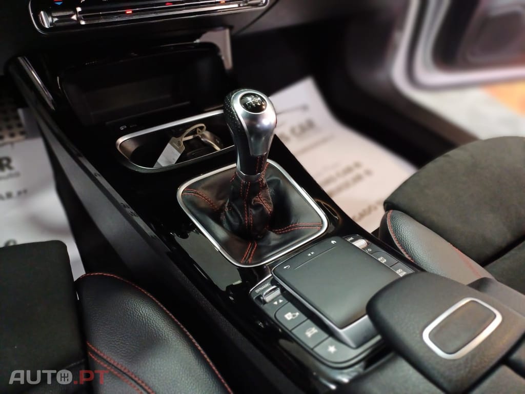 Mercedes-Benz A 180 d AMG