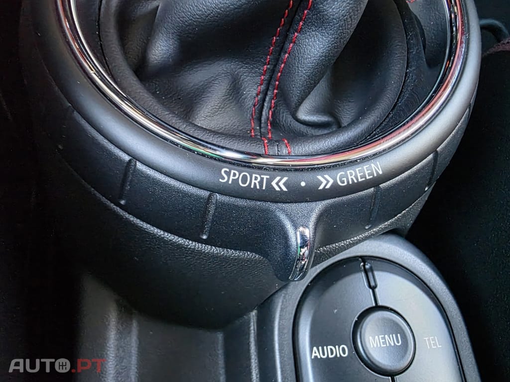 MINI Cooper John Cooper Works
