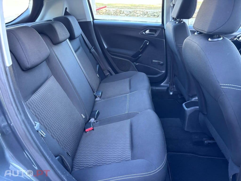 Peugeot 208 1.6 BlueHDi Allure