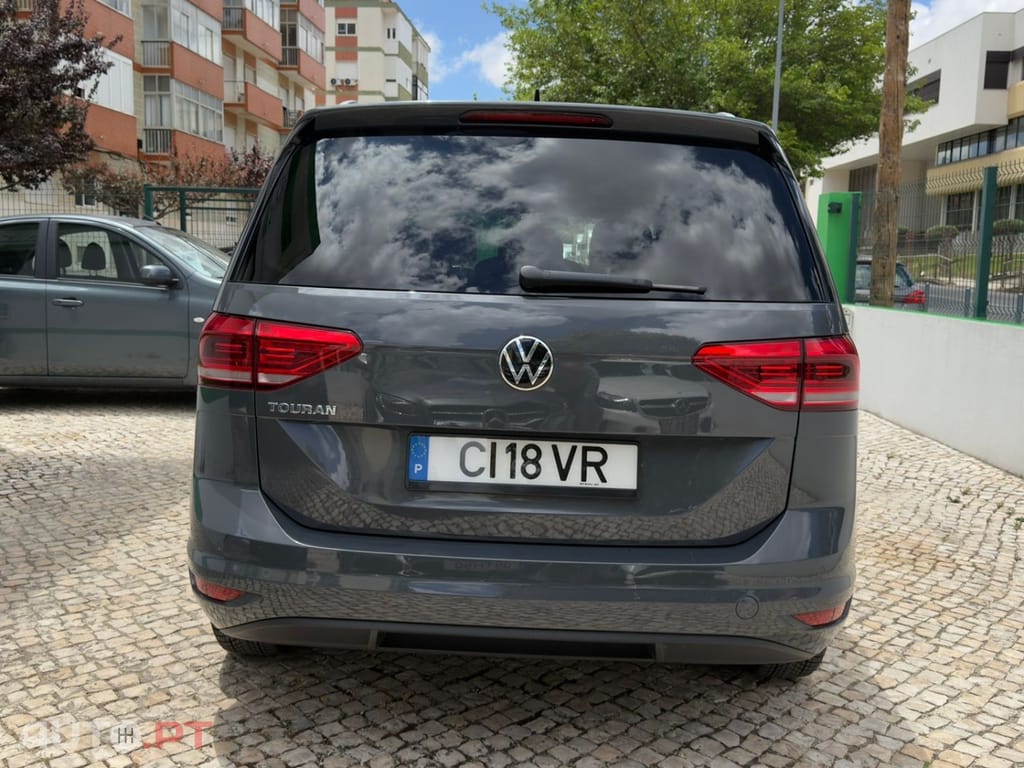 Volkswagen Touran 2.0 TDI Highline