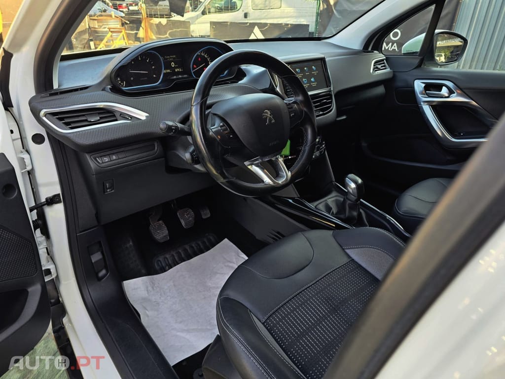 Peugeot 2008 1.6 BlueHDi Allure